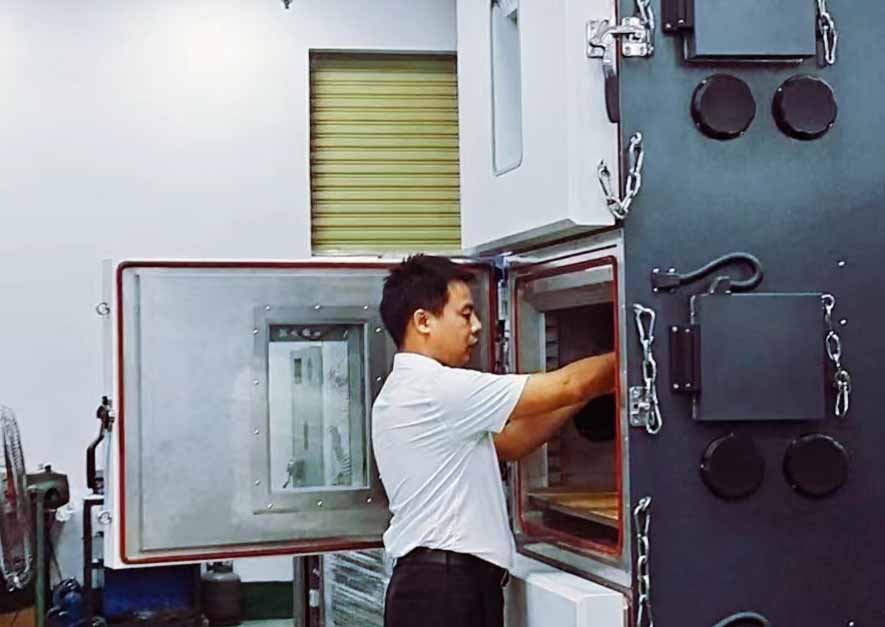 高低溫濕熱循環檢測機 高低溫濕熱循環檢測機